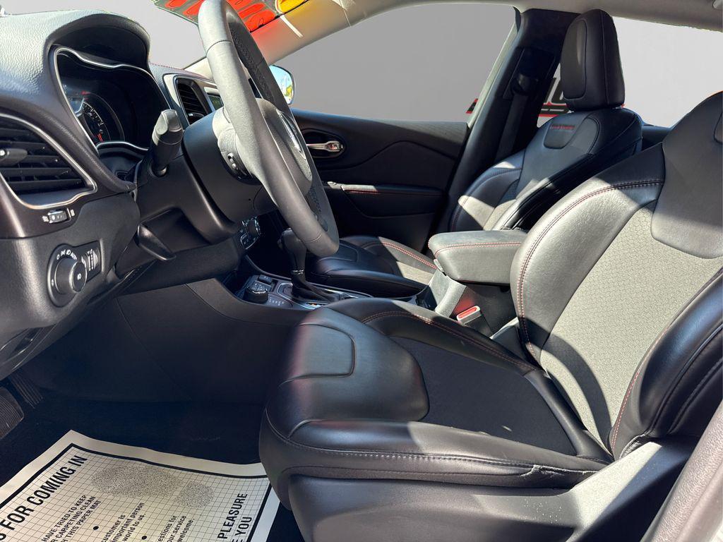used 2022 Jeep Cherokee car, priced at $31,000