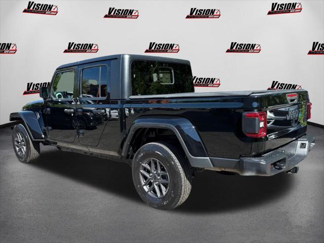 new 2024 Jeep Gladiator car, priced at $48,586