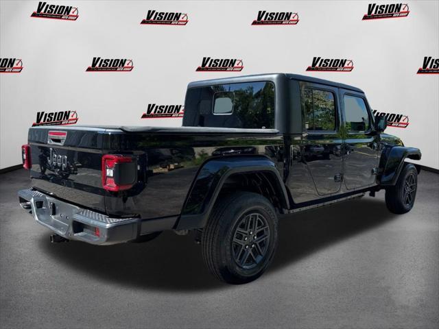 new 2024 Jeep Gladiator car, priced at $48,586