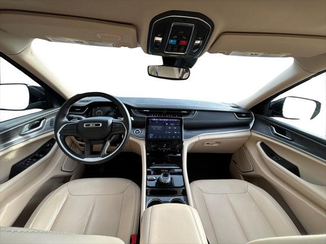 used 2022 Jeep Grand Cherokee car, priced at $31,900