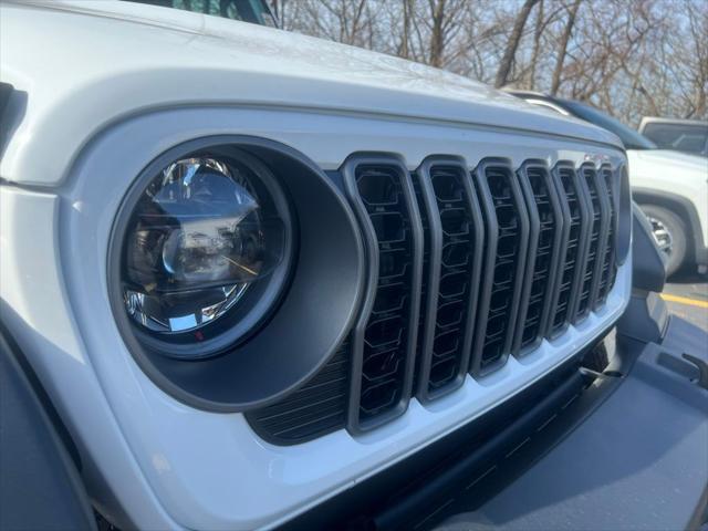 new 2025 Jeep Wrangler car, priced at $51,431