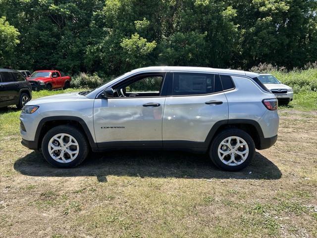 new 2024 Jeep Compass car, priced at $26,499