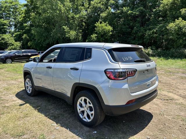 new 2024 Jeep Compass car, priced at $26,499