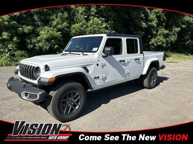 new 2024 Jeep Gladiator car, priced at $43,749