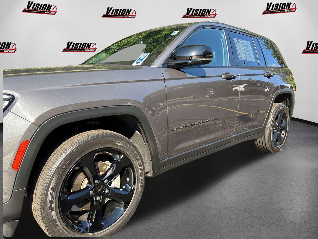 used 2024 Jeep Grand Cherokee car, priced at $37,700
