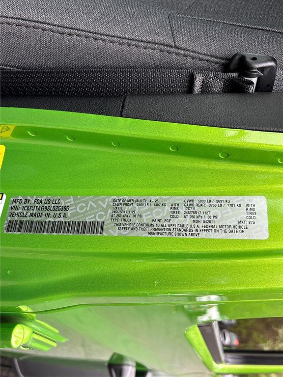 new 2025 Jeep Gladiator car, priced at $41,339