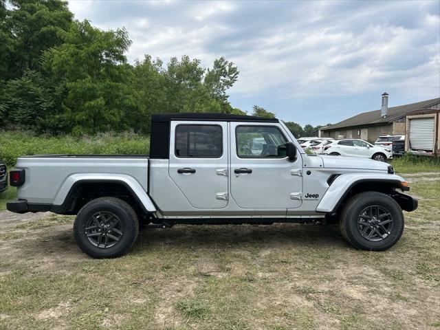 new 2024 Jeep Gladiator car, priced at $42,749