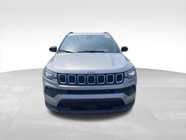 new 2023 Jeep Compass car, priced at $29,999