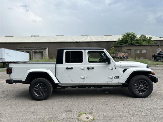 new 2024 Jeep Gladiator car, priced at $43,249