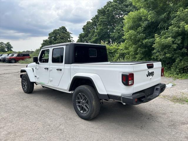 new 2024 Jeep Gladiator car, priced at $43,249