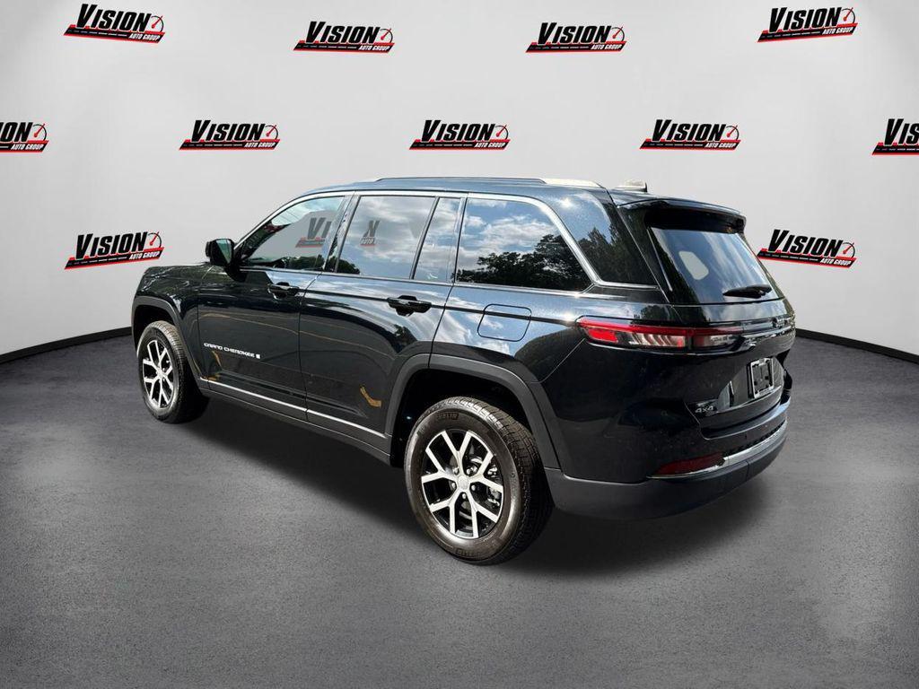 used 2024 Jeep Grand Cherokee car, priced at $41,800