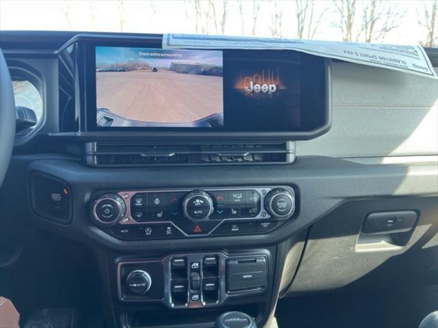 new 2024 Jeep Gladiator car, priced at $45,195