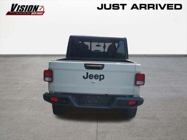 used 2023 Jeep Gladiator car, priced at $32,414