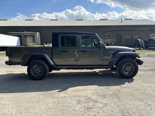 new 2024 Jeep Gladiator car, priced at $37,749