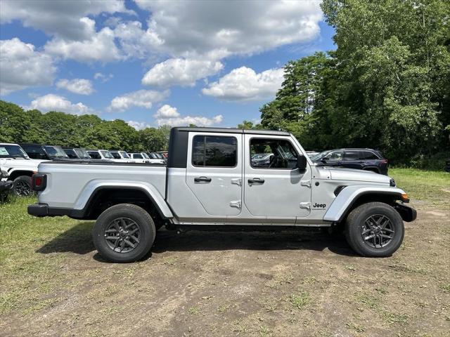 new 2024 Jeep Gladiator car, priced at $49,087