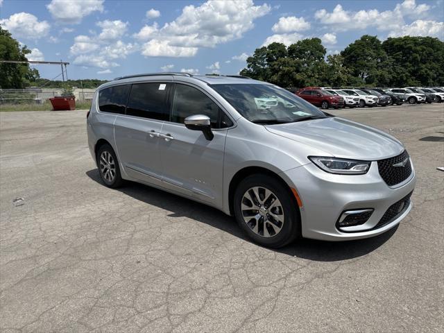 new 2023 Chrysler Pacifica car, priced at $47,499