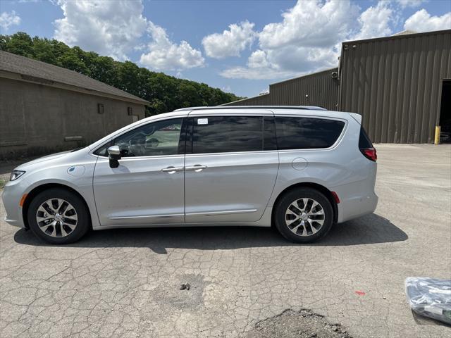 new 2023 Chrysler Pacifica car, priced at $47,499