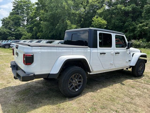 new 2024 Jeep Gladiator car, priced at $56,639