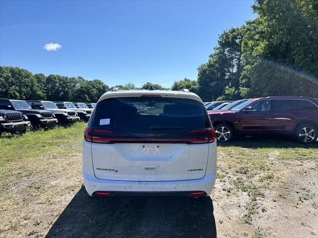 new 2024 Chrysler Pacifica car, priced at $44,999