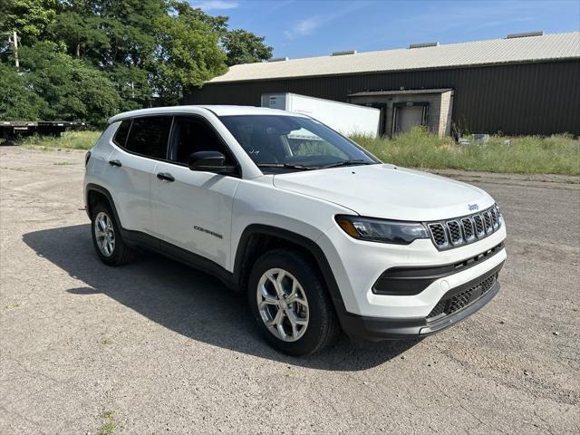 new 2024 Jeep Compass car, priced at $25,999