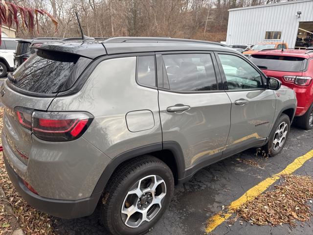 new 2022 Jeep Compass car, priced at $29,499