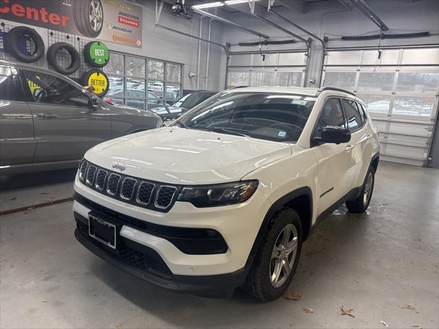 new 2024 Jeep Compass car, priced at $29,998