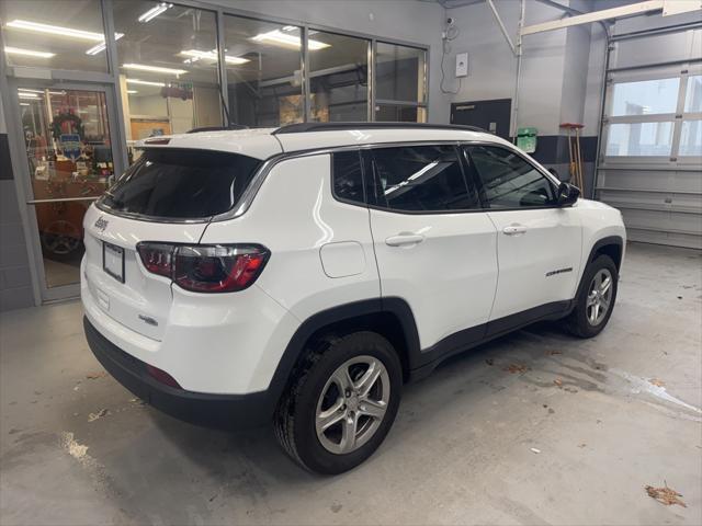 new 2024 Jeep Compass car, priced at $29,998