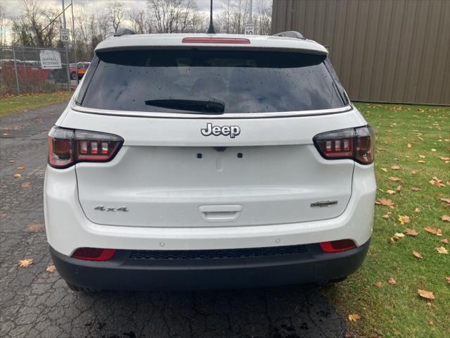 new 2024 Jeep Compass car, priced at $29,998