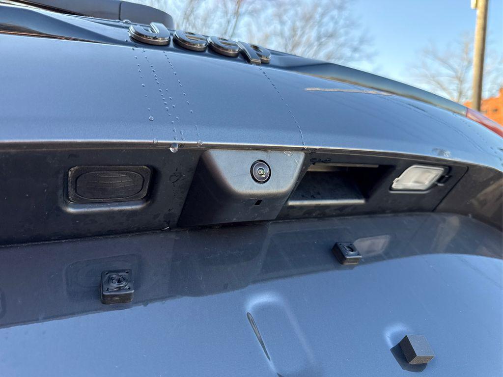 used 2025 Jeep Grand Cherokee car, priced at $39,700