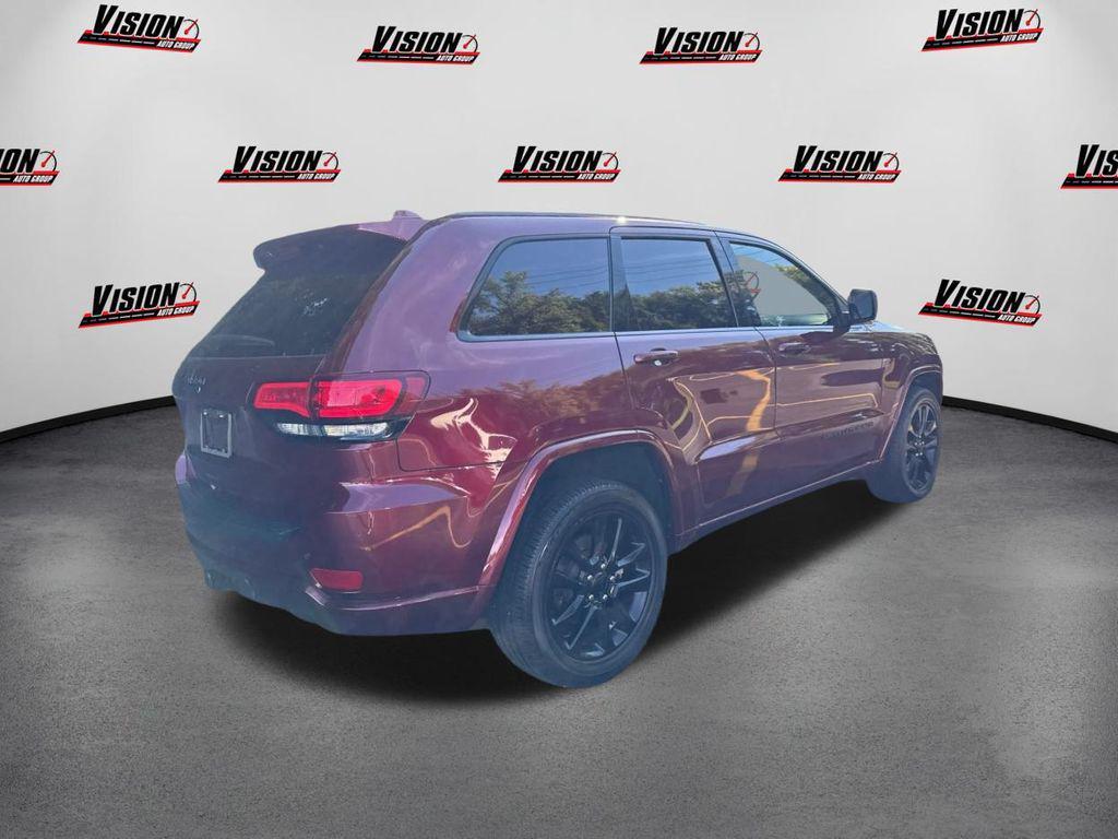 used 2022 Jeep Grand Cherokee car, priced at $32,400