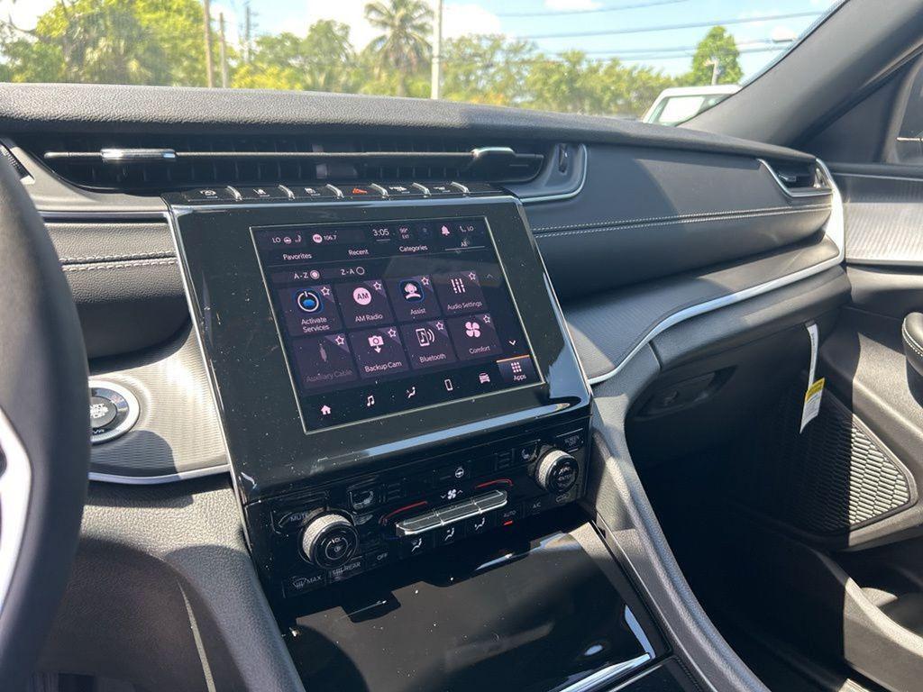 new 2025 Jeep Grand Cherokee L car, priced at $40,825