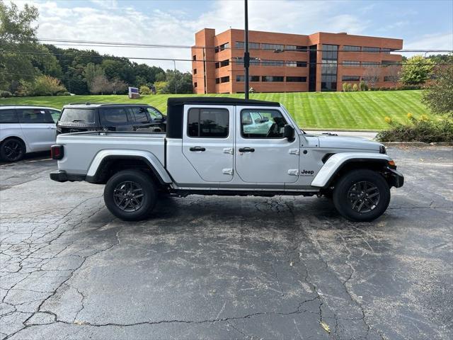 new 2024 Jeep Gladiator car, priced at $37,749