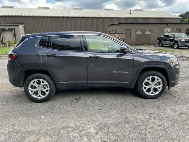 new 2024 Jeep Compass car, priced at $27,499