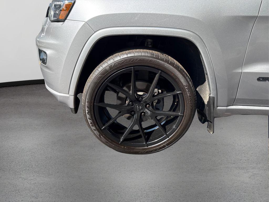 used 2020 Jeep Grand Cherokee car, priced at $25,900