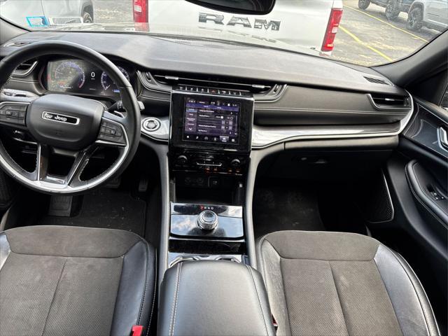 used 2022 Jeep Grand Cherokee car, priced at $33,995