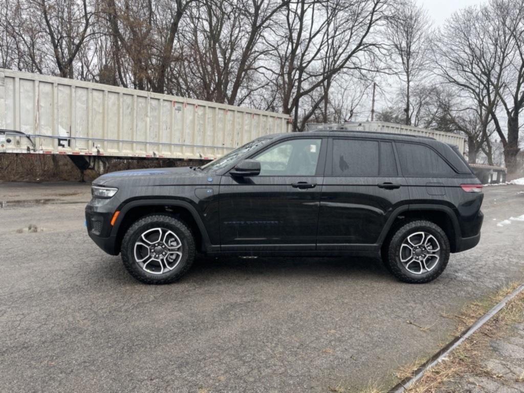 new 2024 Jeep Grand Cherokee 4xe car, priced at $54,999