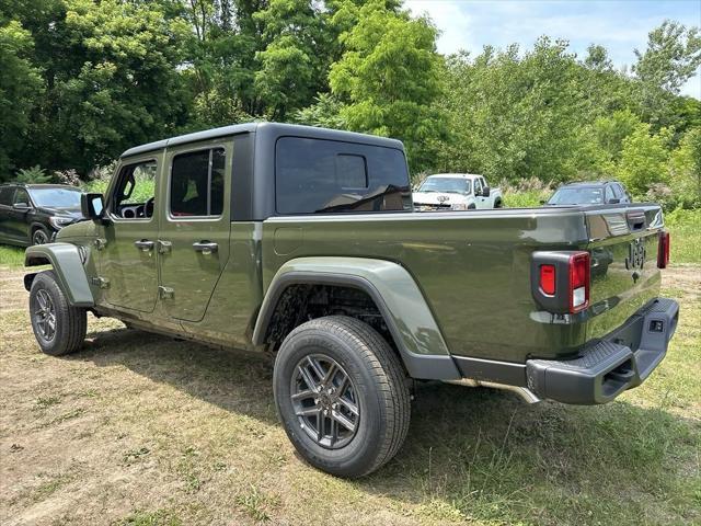 new 2024 Jeep Gladiator car, priced at $49,087