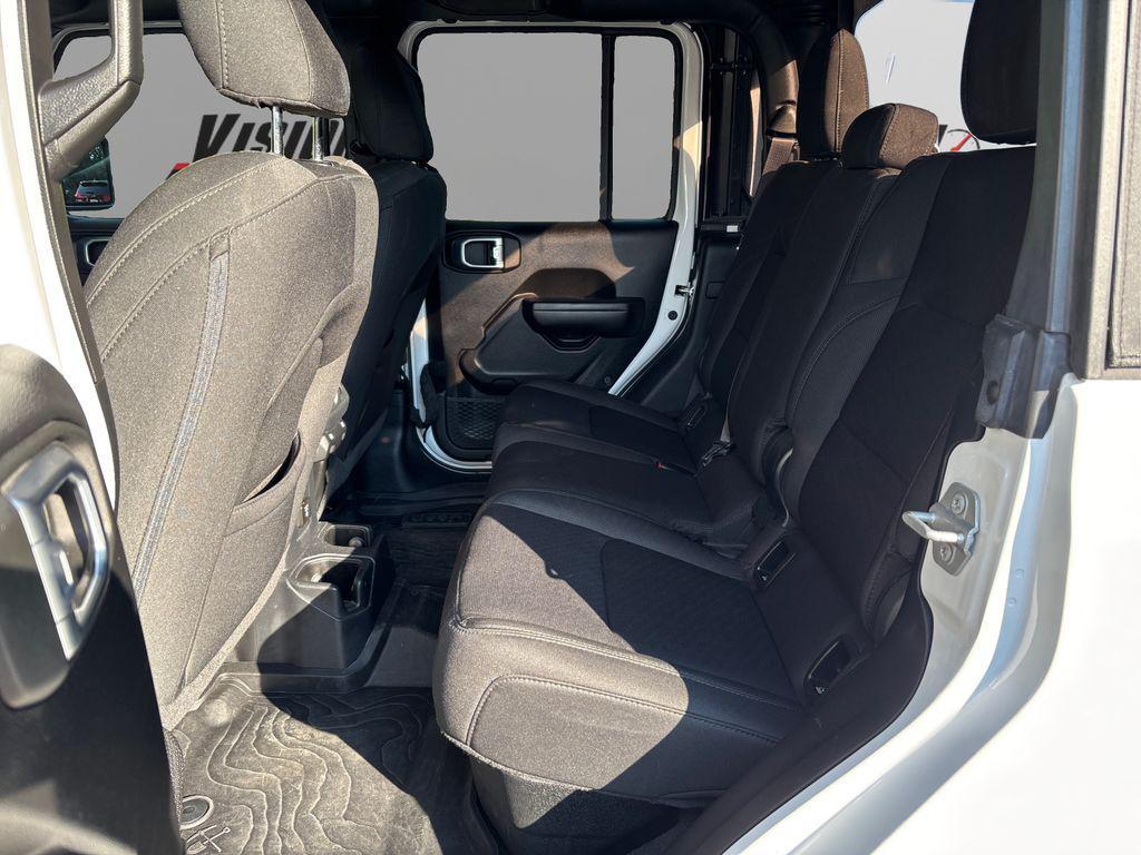 used 2021 Jeep Gladiator car, priced at $33,300