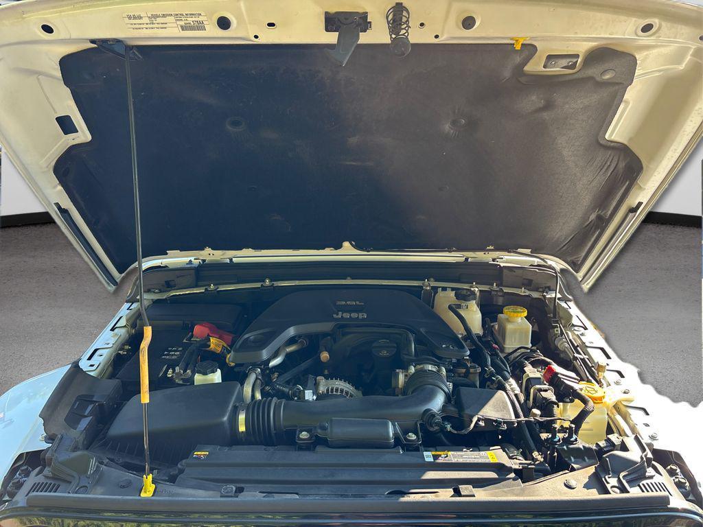 used 2021 Jeep Gladiator car, priced at $33,300