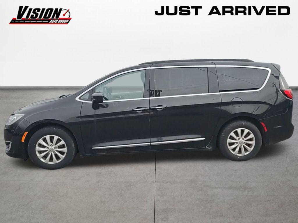 used 2017 Chrysler Pacifica car, priced at $14,200