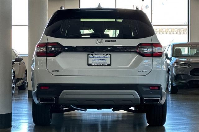 new 2025 Honda Pilot car, priced at $55,760