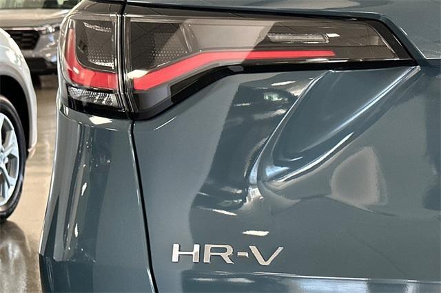 new 2025 Honda HR-V car