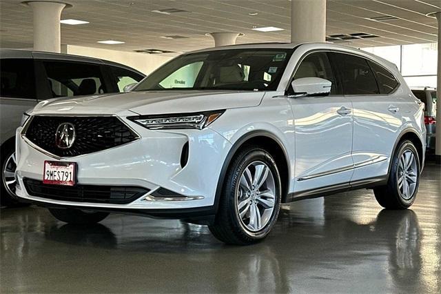 used 2024 Acura MDX car, priced at $44,991