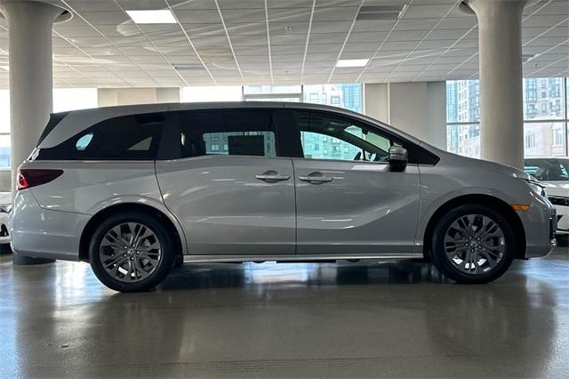 new 2026 Honda Odyssey car, priced at $48,990