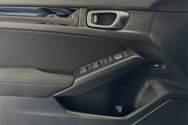 new 2025 Honda Civic Hybrid car, priced at $30,100