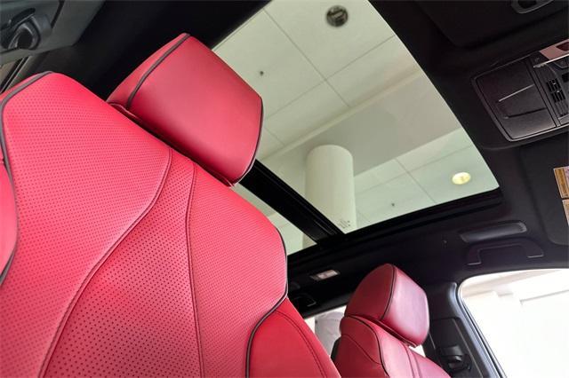 new 2025 Acura RDX car, priced at $56,400