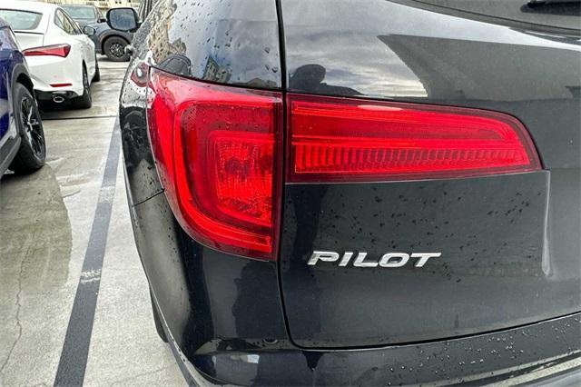 used 2018 Honda Pilot car, priced at $19,991