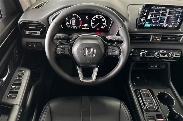 new 2025 Honda Pilot car, priced at $52,950