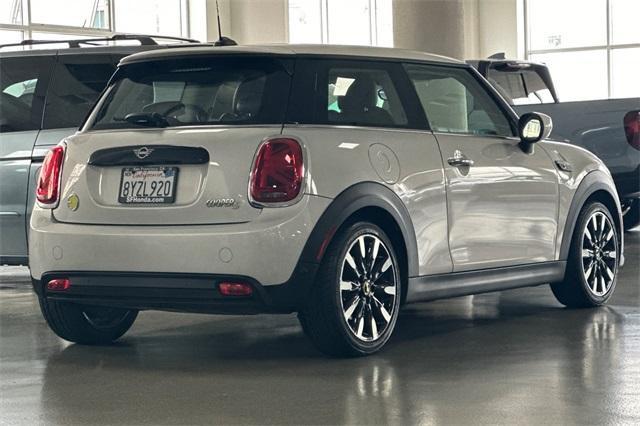 used 2022 MINI SE Hardtop car, priced at $23,932