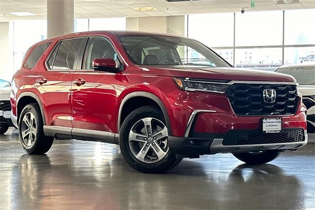 new 2025 Honda Pilot car, priced at $45,405